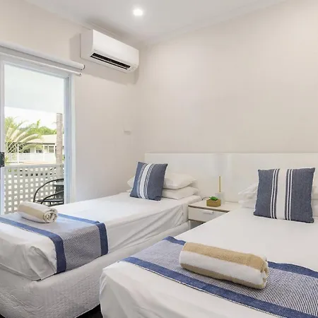 99 Reef Resort Port Douglas Exterior photo